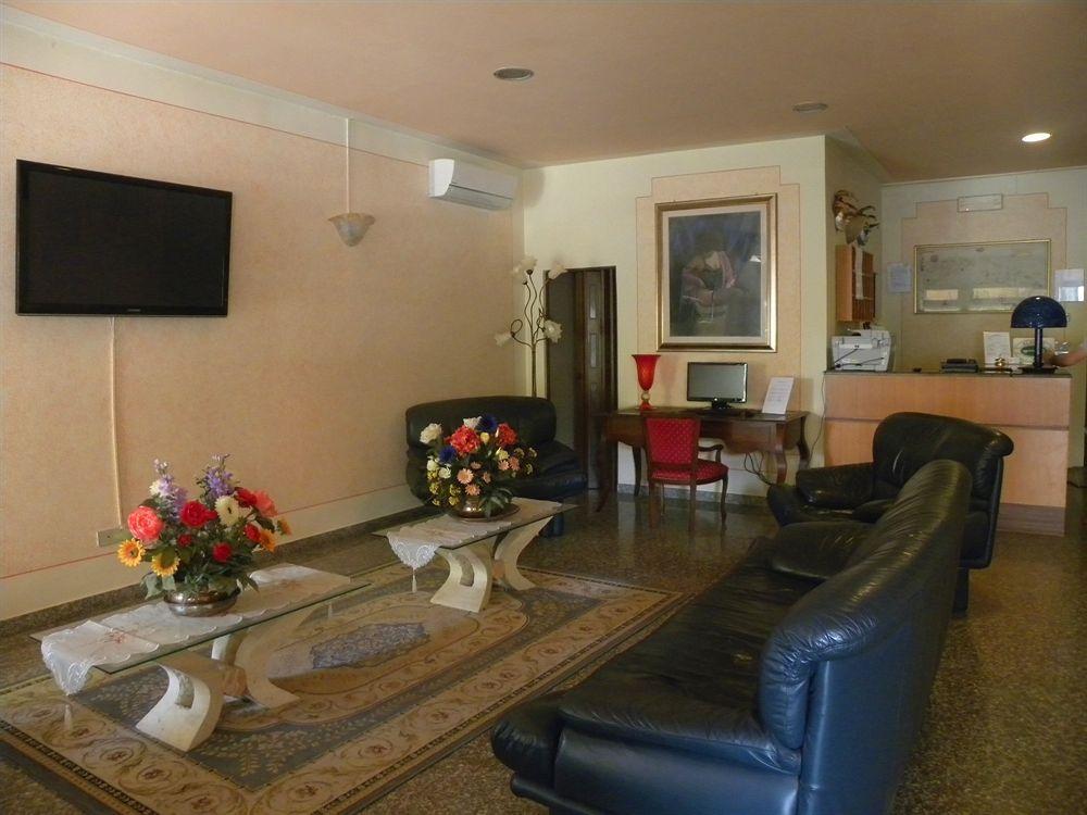 Hotel Amba Alagi มาร์เกรา ภายนอก รูปภาพ